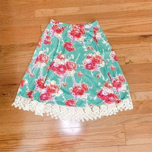 June & Hudson Green Skirt w/ Pink/Red Floral Print